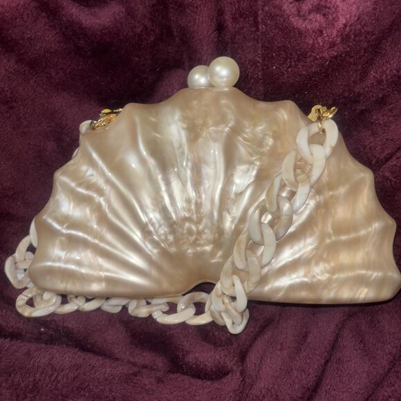Neiman Marcus Acrylic Shell-Shaped Evening Clutch in Luxe Marble Finish